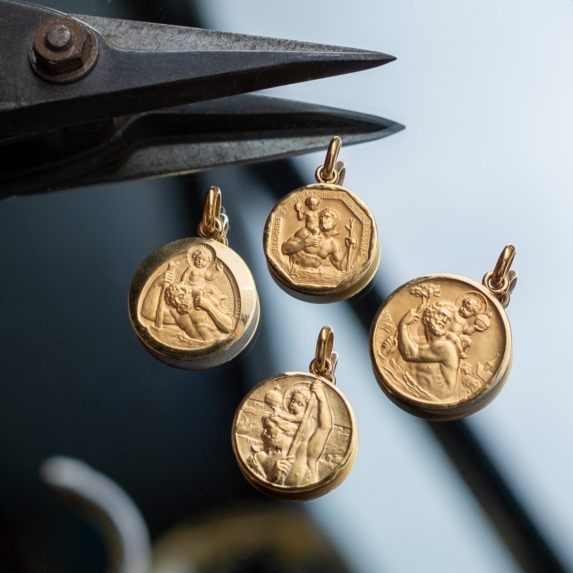 Pourquoi porter une médaille "Saint-Christophe" ?